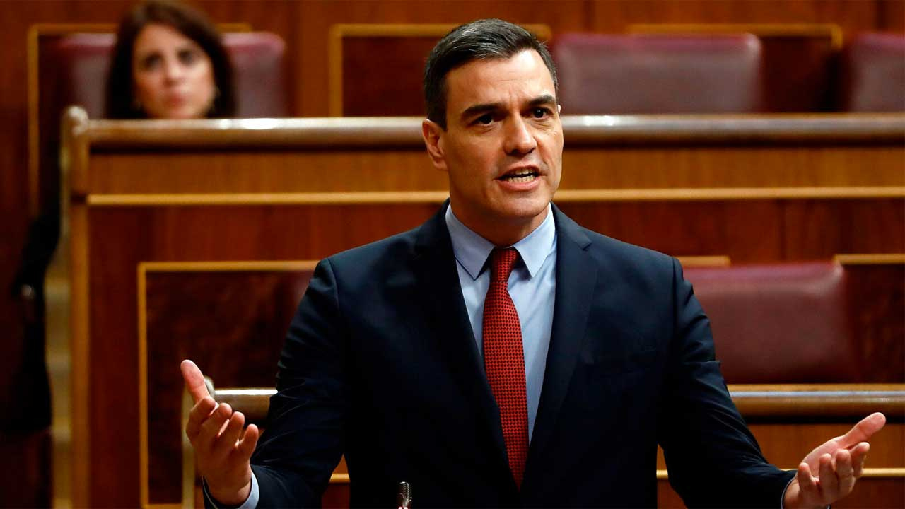 İspanya Başbakanı Pedro Sanchez'den enerji krizine öneri: Kravat takmayın