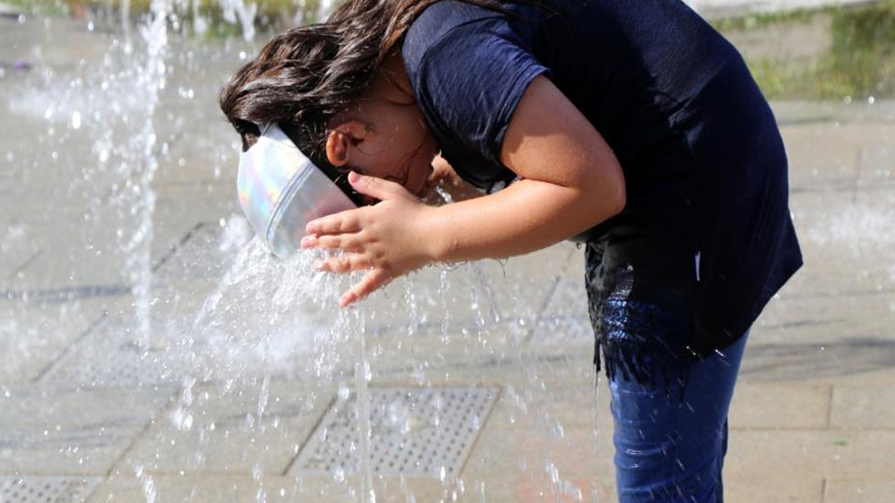 Türkiye'de sıcaklık rekoru: Eskişehir 49,5 dereceyle kavruldu