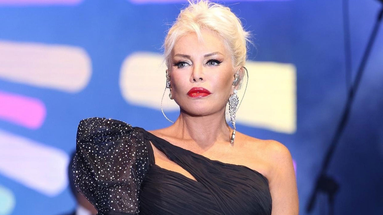 Türkiye'nin Süperstar'ı Ajda Pekkan'dan kötü haber! Tüm konserleri iptal edildi