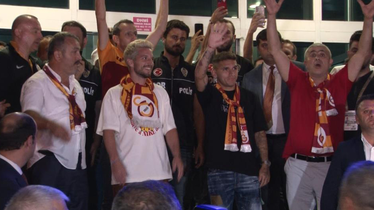 Galatasaray'ın yeni transferleri Dries Mertens ve Lucas Torreira İstanbul’a geldi