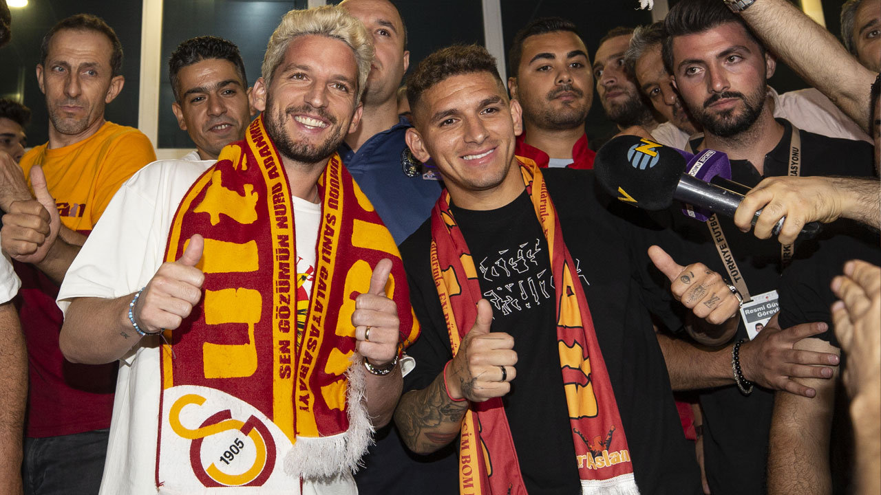 Lucas Torreira ve Dries Mertens resmen Galatasaray'da! İşte transferin maliyeti