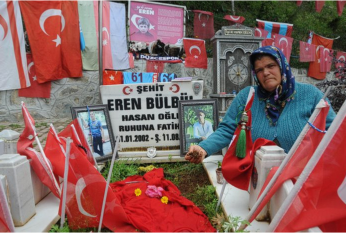 Eren Bülbül'ün şehit edilişinin 5'inci yılı! Anne Ayşe Bülbül gözyaşlarıyla konuştu