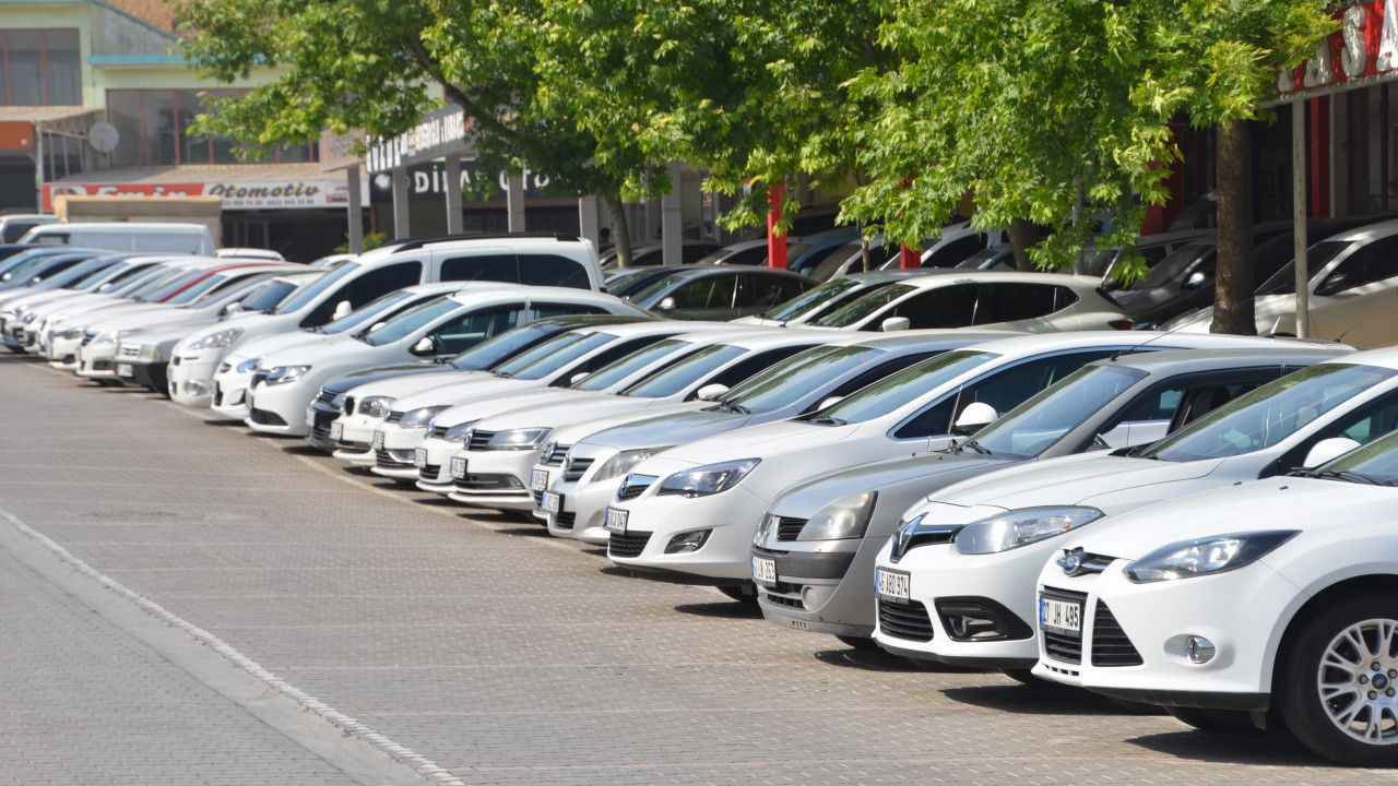 Ağustos ayında en çok satılan ikinci el araba hangisi?