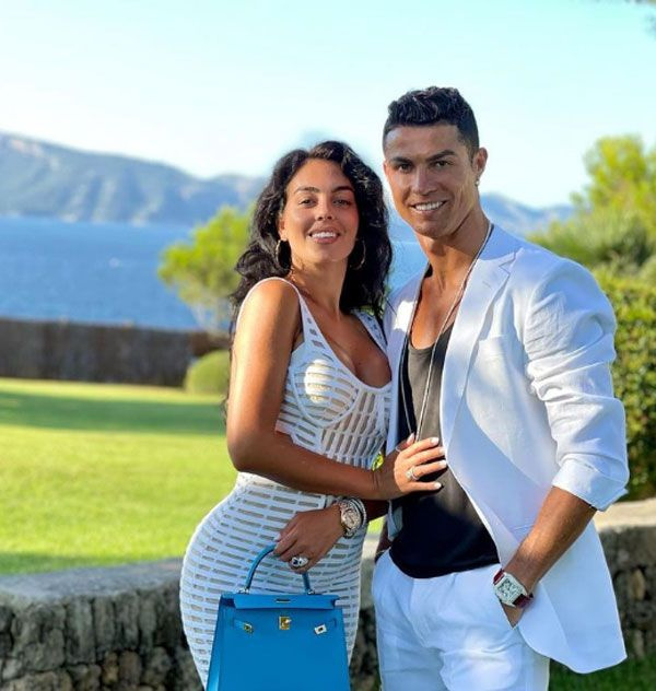 Ronaldo'nun sevgilisi Georgia milyonluk kıyafetleriyle gündem oldu! Kıyafetlerin fiyatını duyanların dudakları uçukladı