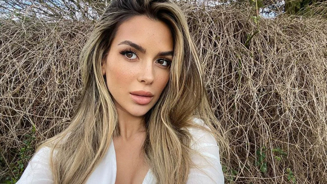 Love Island'ın şampiyonu Ekin Su Cülcüloğlu'ndan servet değerinde anlaşma! Paraya para demeyecek