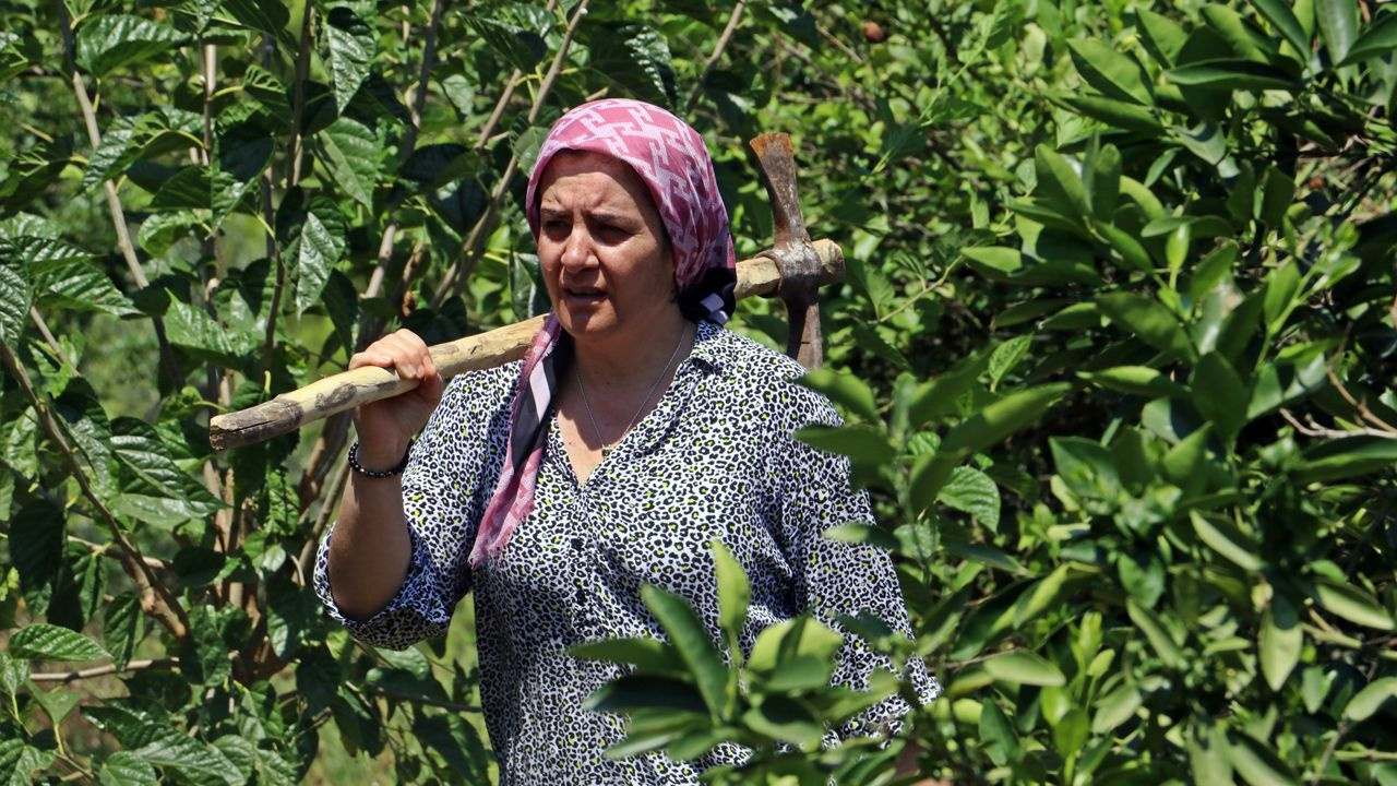 Hayali uğruna kocasını bırakıp İstanbul'a gitti yevmiye parasıyla 'bunu nasıl yaptın'