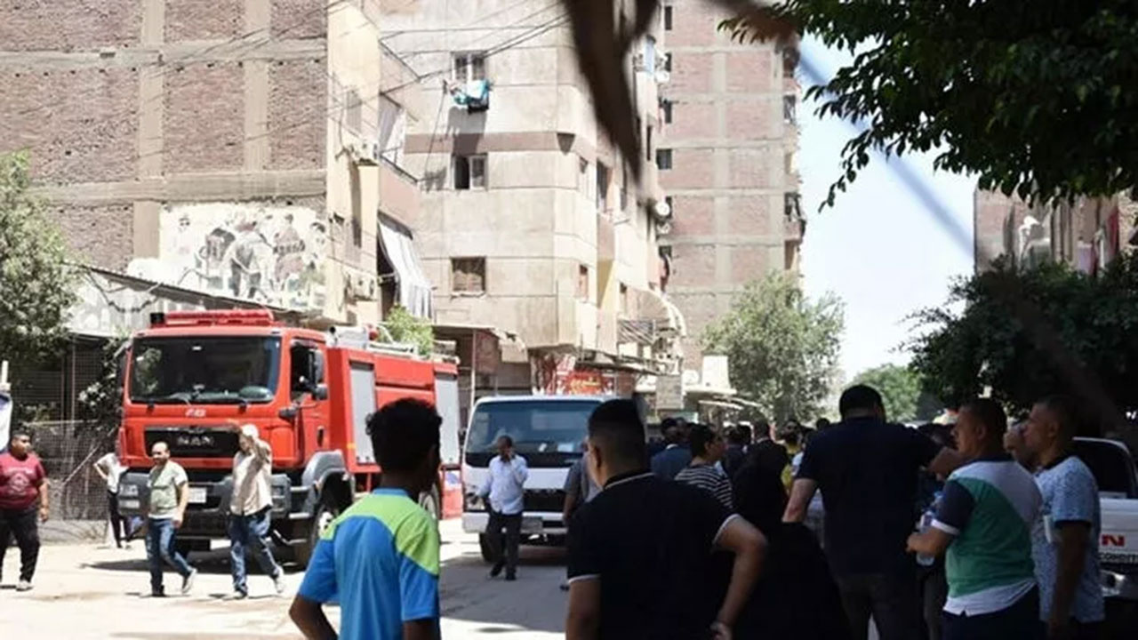 Kilise'de yangın faciası! Mısır'da kilisede çıkan yangında en az 35 kişi öldü