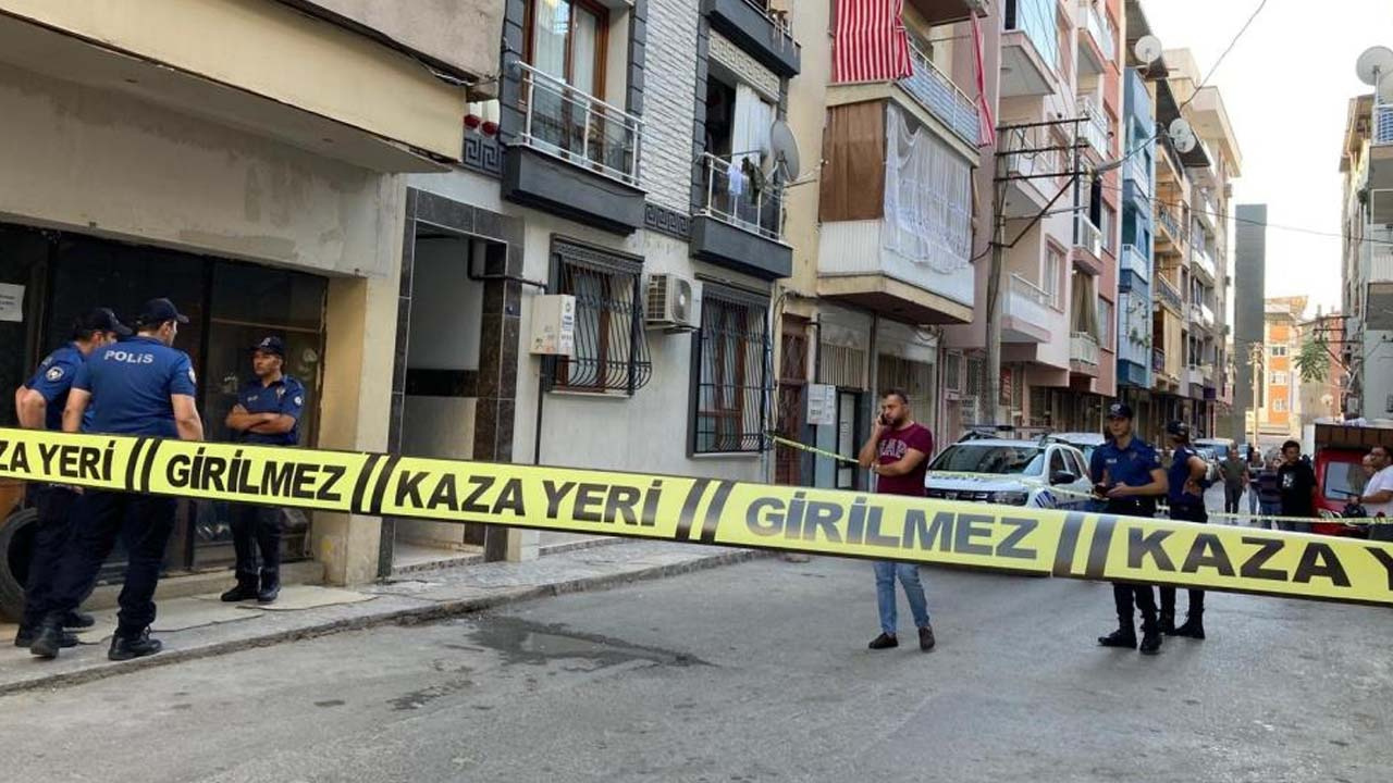 İzmir'de damat evi kan gölüne çevirdi! Balkondan tırmanıp 2 kişiyi öldürdü 2 yaralı