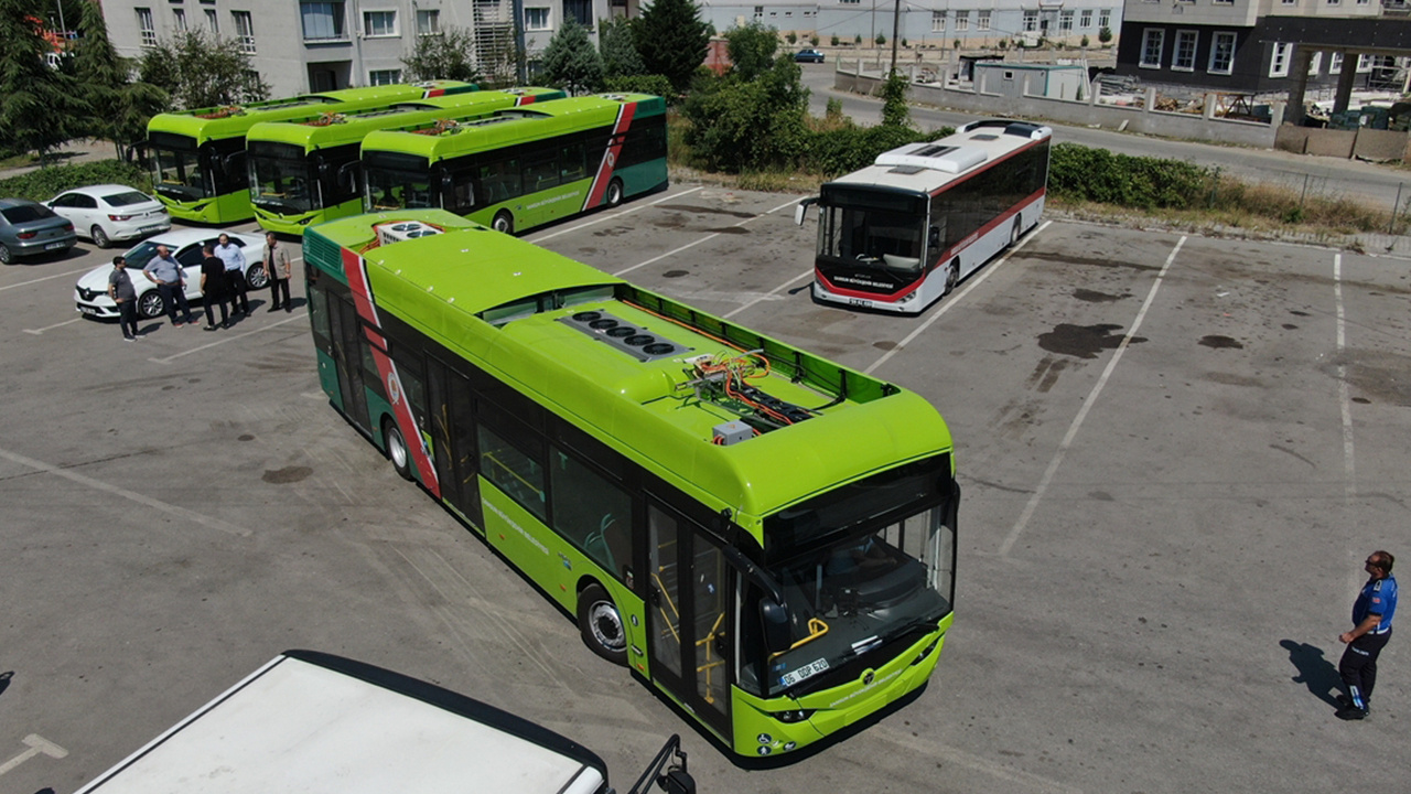 15 dakikalık şarjla 80 km yol gidecek! Türk mühendisler üretti! İşte Türkiye'nin ilk yerli elektrikli otobüsü