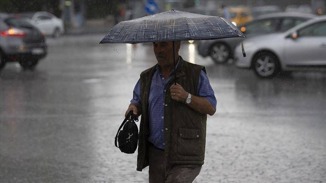 Meteoroloji'den 17 il için sarı alarm! İstanbul da listede sel, dolu uyarısı... Cumaya dikkat