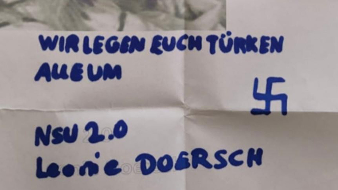 Almanya'da camiye ırkçı saldırı! Türklere yönelik tehdit mektubu bırakıldı