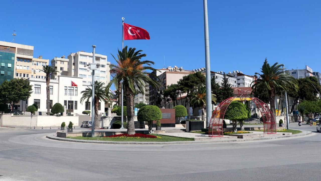 Herkes memleketinde yaşasa Türkiye'nin en kalabalık ili hangisi olurdu? TÜİK açıkladı Şanlıurfa, Konya, İstanbul...