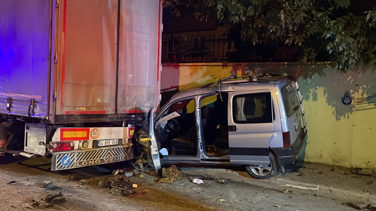 Yolda bırakılan asfalt parçaları felakete yol açtı! Yayaları da altına alıp sürükledi ağır yaralılar var