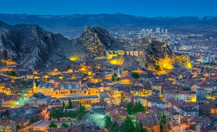 Herkes memleketinde yaşasa Türkiye'nin en kalabalık ili hangisi olurdu? TÜİK açıkladı Şanlıurfa, Konya, İstanbul...