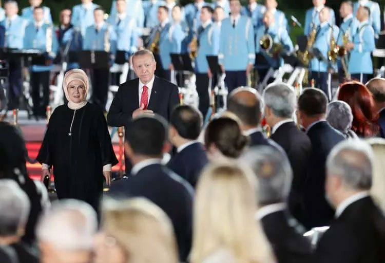 Cumhurbaşkanı Erdoğan 30 Ağustos konserinde duygusal anlar yaşadı