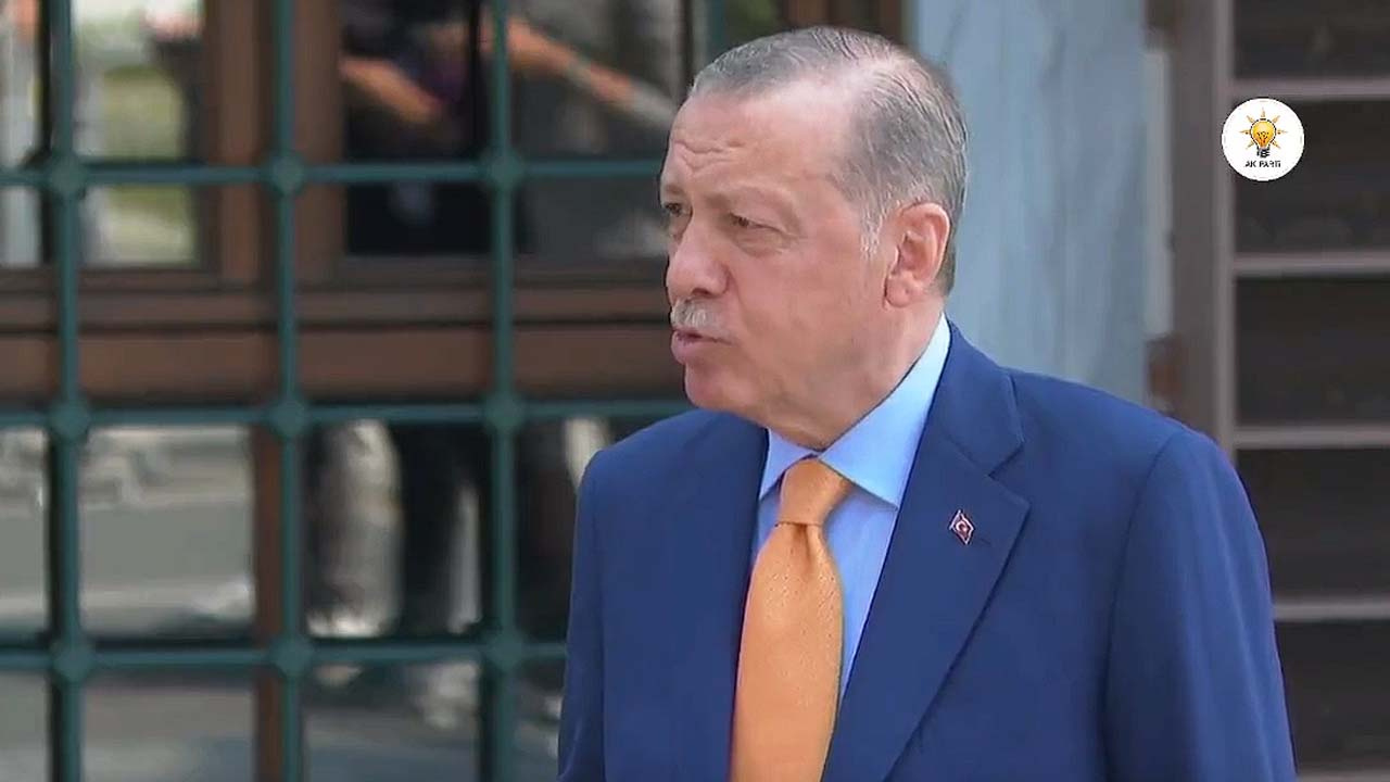 Erdoğan'dan 'AK Parti kapatılacak' diyen Ahmet Şık'a tepki: Bu zat teröristin tekidir gücü yetmez