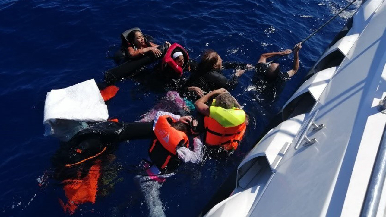 Yunanistan göçmenleri ölüme itti: 2'si bebek, 3'ü çocuk 6 göçmen hayatını kaybetti