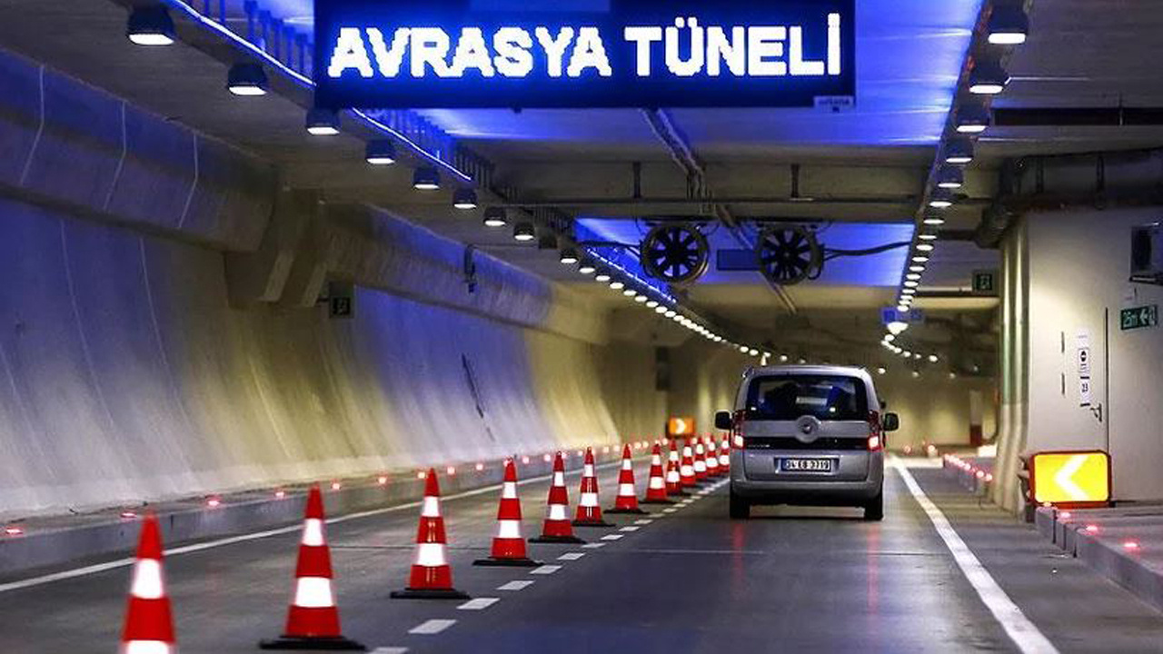 Bakan Karaismailoğlu açıkladı! Avrasya Tüneli'nde günlük geçiş rekoru kırıldı
