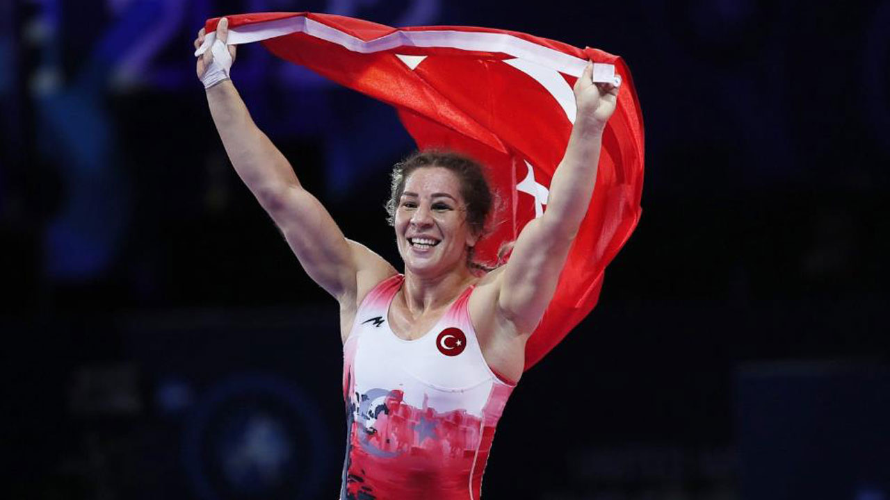 Yasemin Adar Yiğit, dünya şampiyonu oldu! Cumhurbaşkanı Erdoğan'dan tebrik telefonu