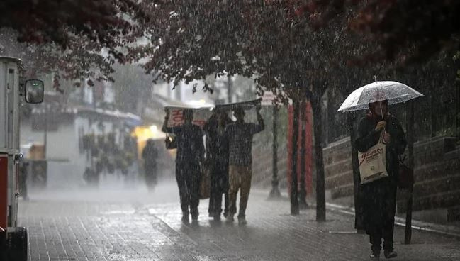 Meteoroloji'den uyarı geldi! Kuvvetli geliyor! İstanbul, Ankara, İzmir...