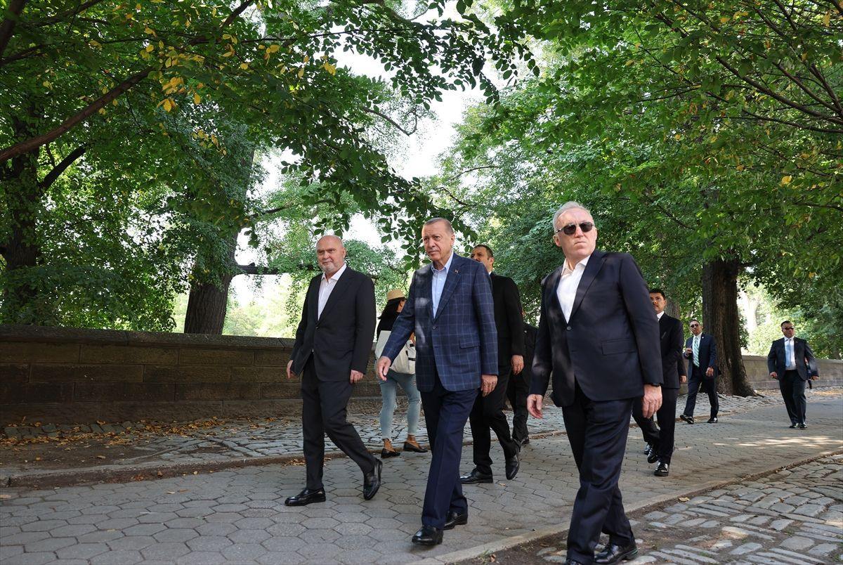 Cumhurbaşkanı Erdoğan, Central Park'ta yürüyüş yaptı! 'Sigarayı bırak' dedi