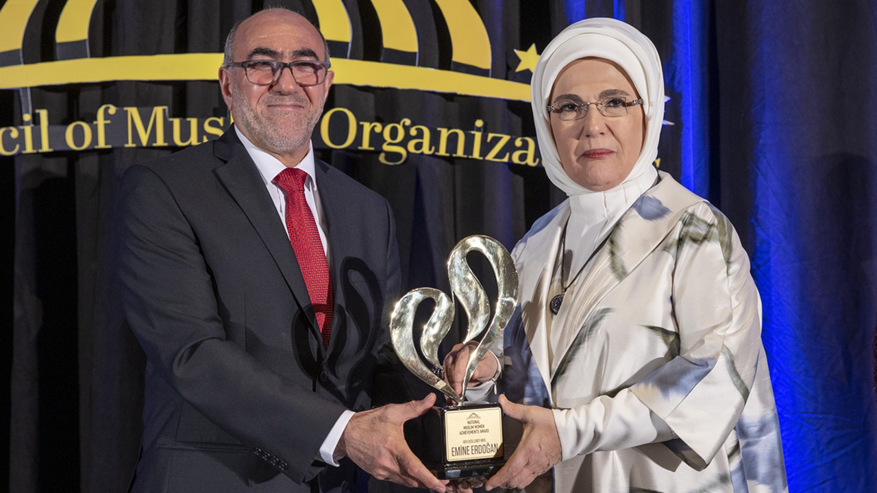 Emine Erdoğan, ABD'deki törende ödüle layık görüldü