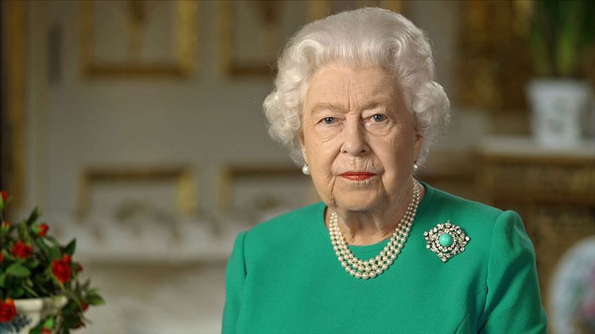 Kraliçe II. Elizabeth hakkında hayrete düşüren 10 gerçek! Kahvaltıda eksik olmayan özel yumurta tarifine bakın