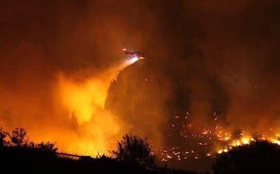 Marmaris yanıyor! Alevler Aksaz Deniz Üssü'ne ulaşınca tahliye başladı! 19 saat sonra güzel haber