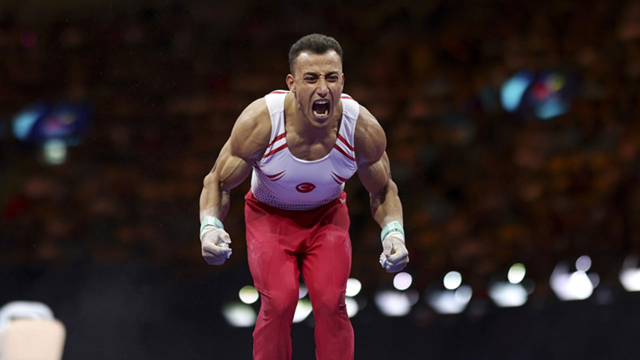Adem Asil'den Artistik Cimnastik Dünya Challenge Kupası'nda ikinci altın madalya