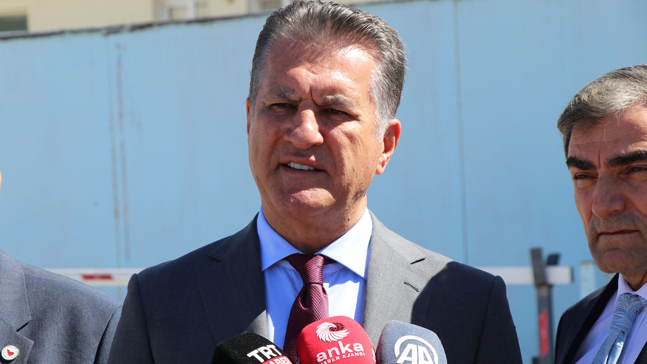 TDP Genel Başkanı Sarıgül, Niğde'de cezaevi önünde "af" çağrısını yineledi