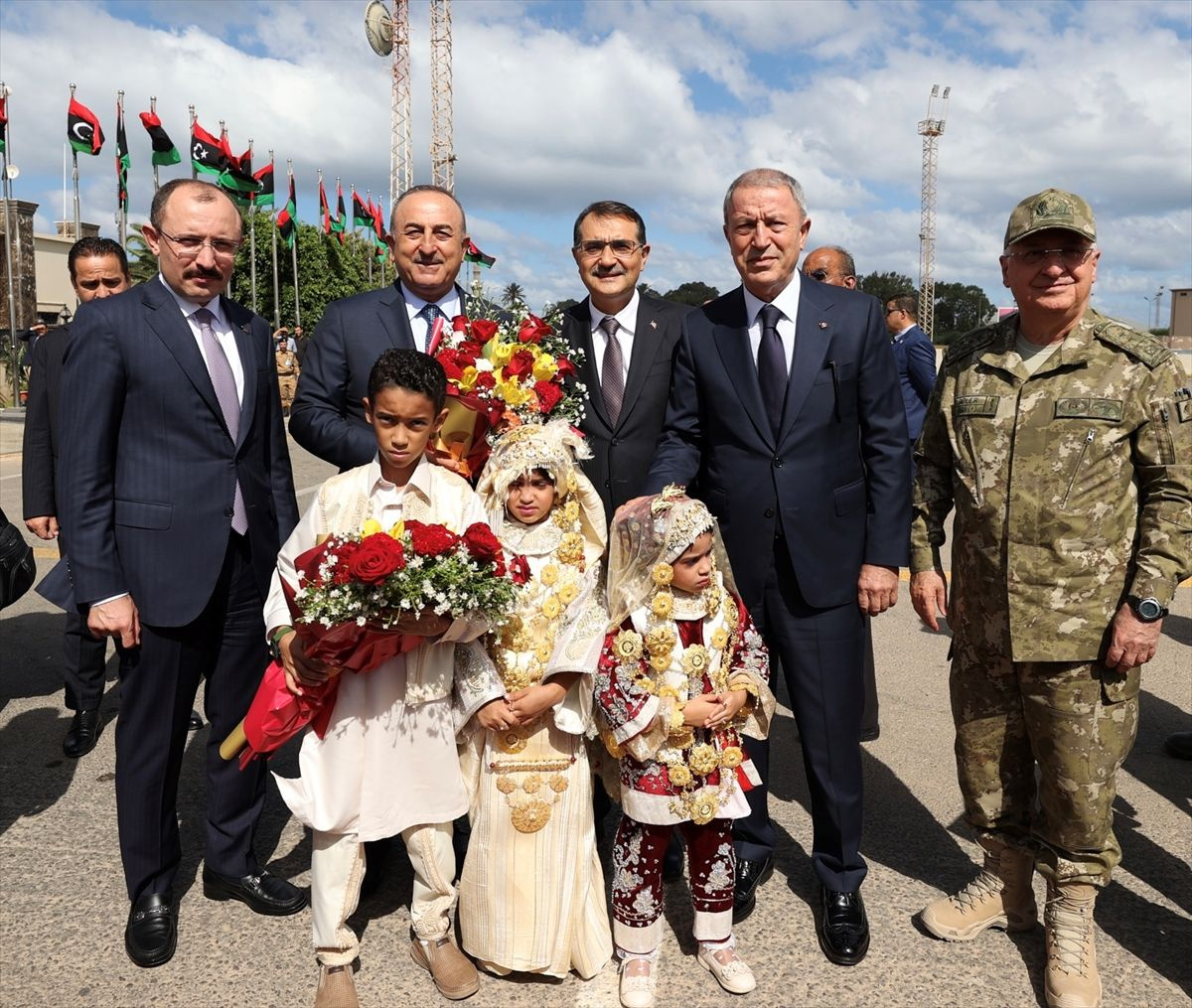 Türkiye'den Libya'ya üst düzey ziyaret! Bakan Çavuşoğlu'ndan flaş açıklamalar