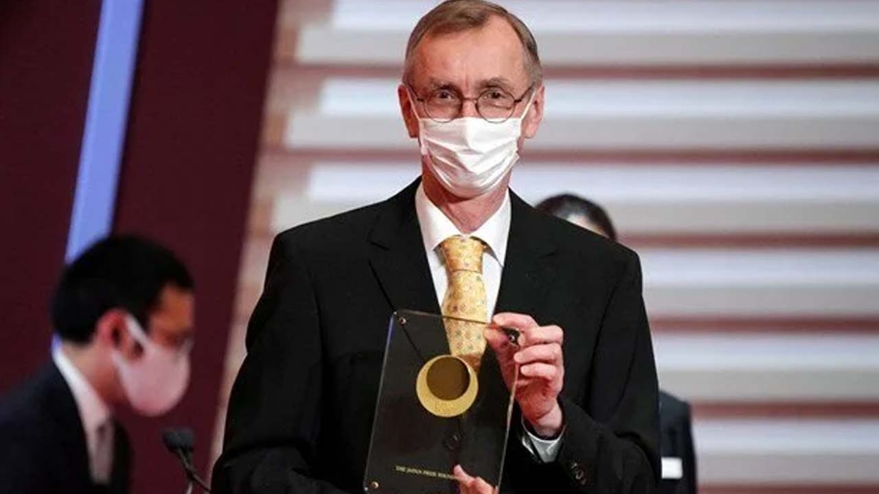 2022 Nobel Tıp Ödülü'nü kazanan isim belli oldu