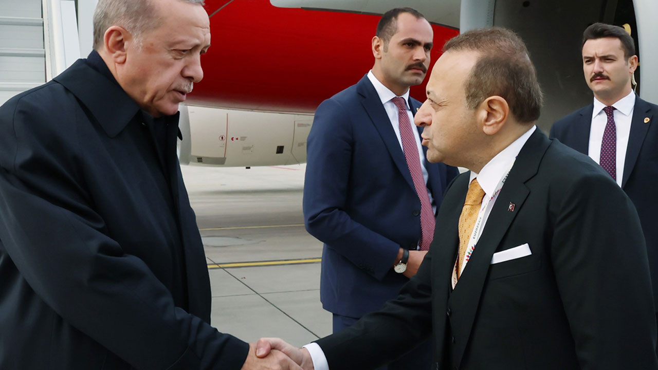 Cumhurbaşkanı Recep Tayyip Erdoğan, Avrupa Zirvesi için Çekya'da! Büyükelçi Egemen Bağış karşıladı