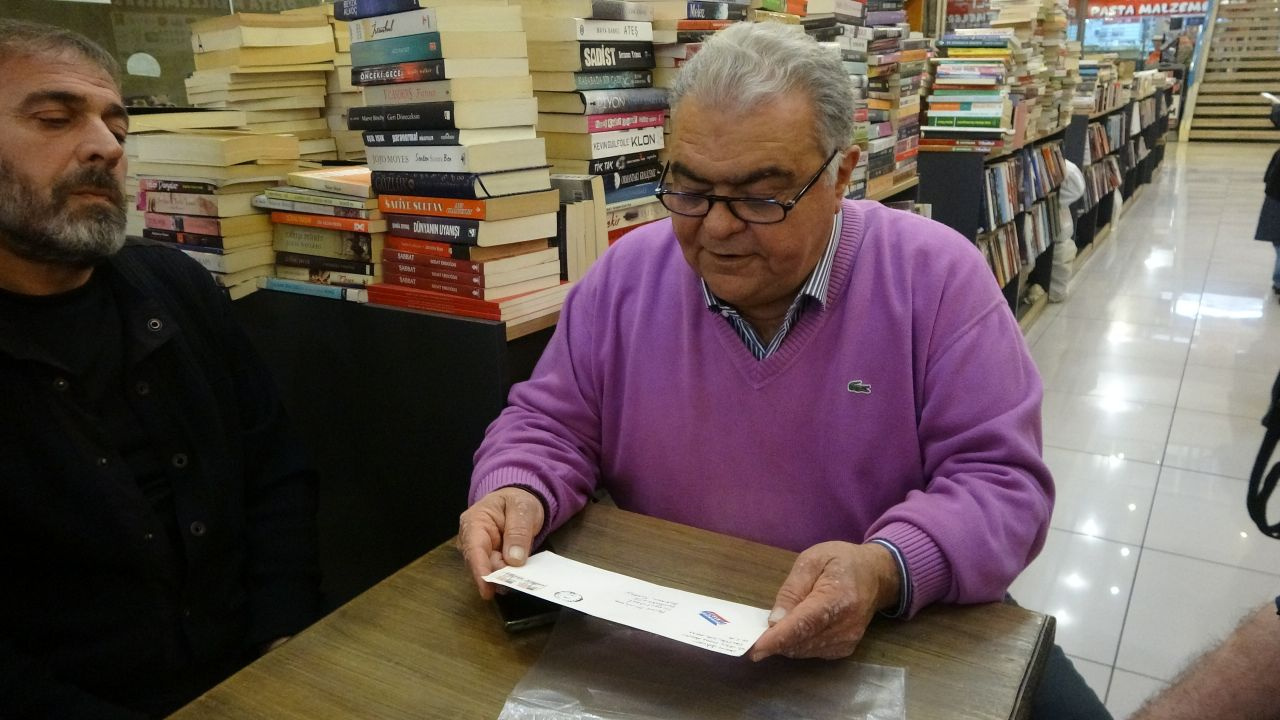 Turgut Özal'a sır mektubu oğlu açtı! 35 yıl sonra okundu içinden bir sır daha çıktı