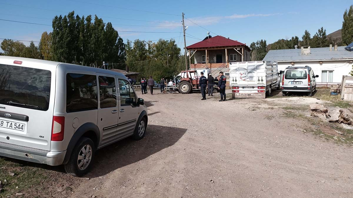 Sivas'ta şüpheli ölüm! Oğulları evde korkunç halde buldu feci ihtimal