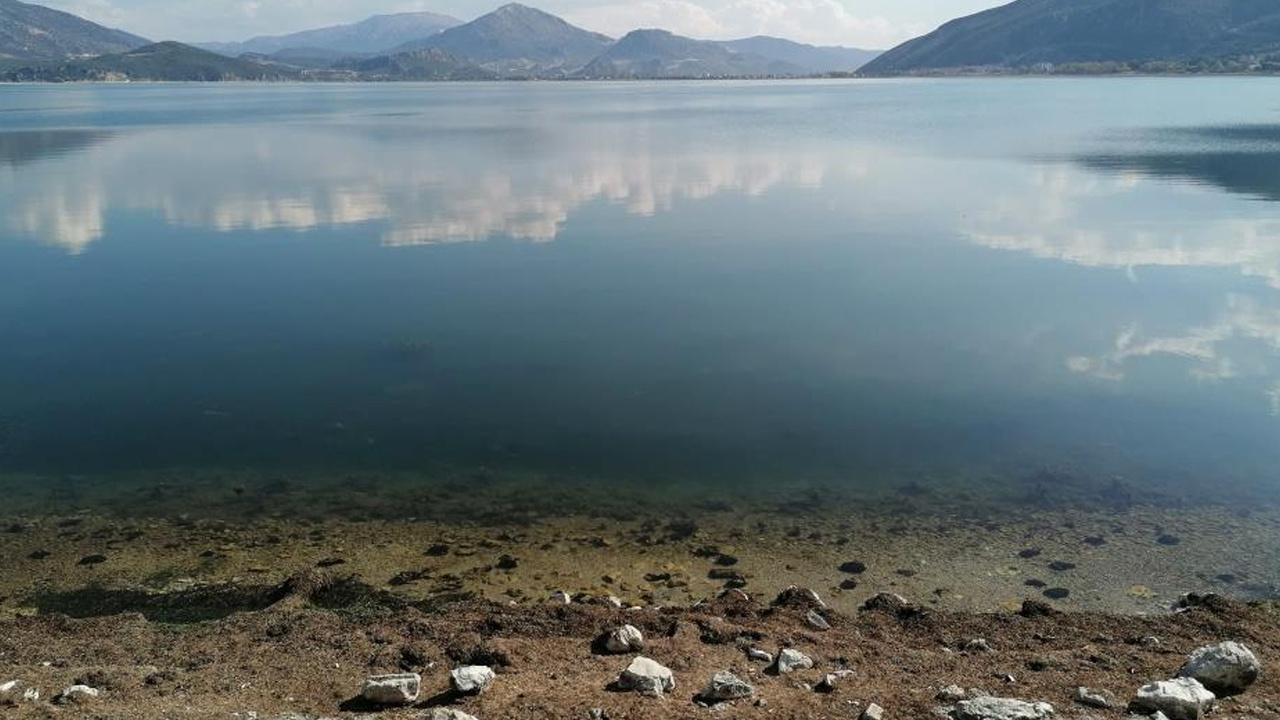 Balıkçı ihbar etti korkunç görüntü! Eğirdir Gölü'nden genç bir kadına ait ceset çıktı