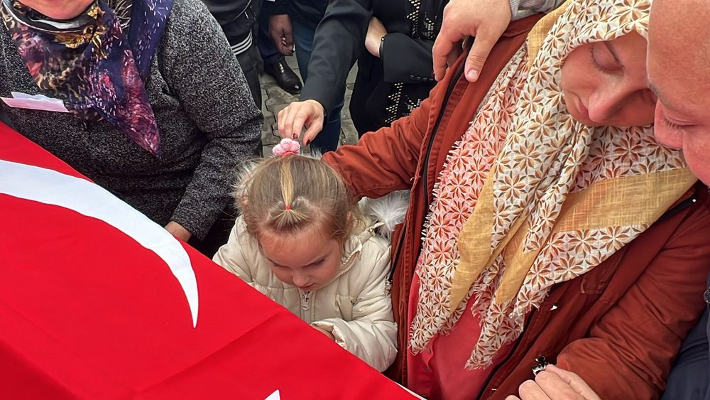 Bartın'daki patlama! Okan Akgül ve Mustafa Can Yıldırım'a veda madencinin 2 yaşındaki kızı yürekleri dağladı