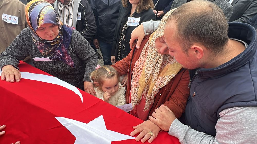 Bartın'daki patlama! Okan Akgül ve Mustafa Can Yıldırım'a veda madencinin 2 yaşındaki kızı yürekleri dağladı