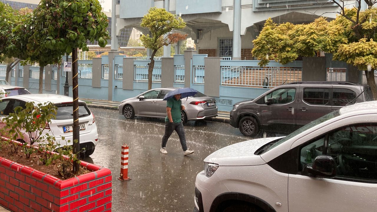 İstanbul için şaşırtan hava tahmini Meteorolojiden bir iyi bir kötü haber çok fena olacak 15 il listede