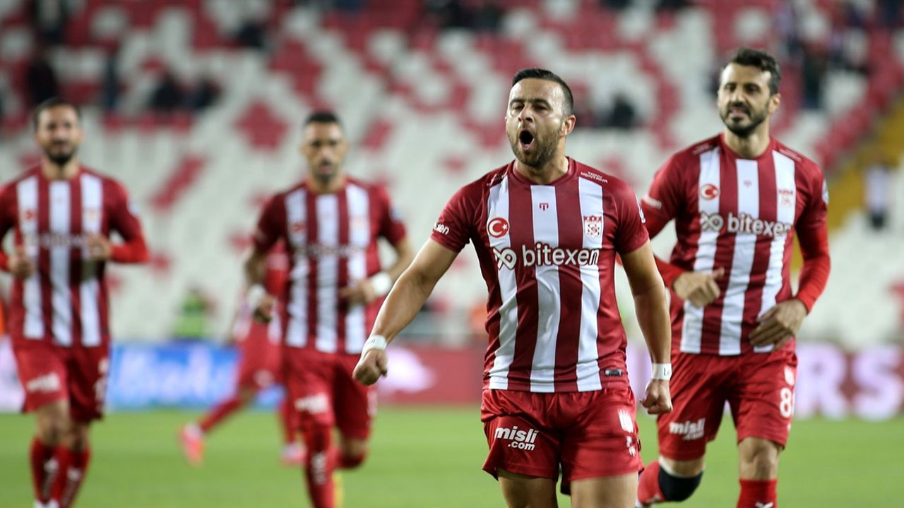 Sivasspor, Giresunspor'u farklı mağlup etti
