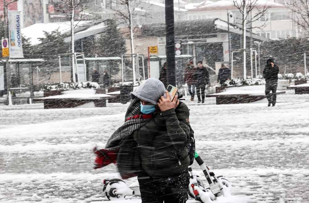 Buz gibi hava ve kar geliyor! Arabalar kayabilir uzmanı uyardı o güne dikkat İstanbul, Sakarya, Antalya...