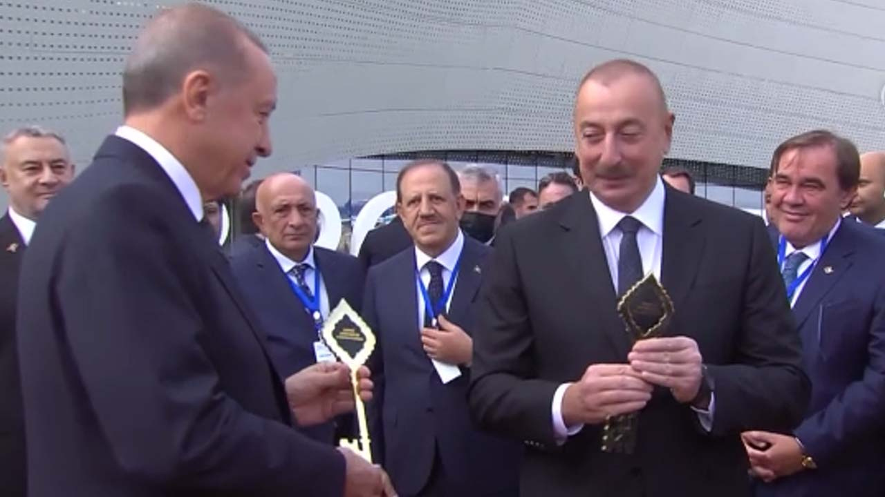 Erdoğan, Azerbaycan'da! Zengilan Havalimanına inen ilk devlet başkanı oldu
