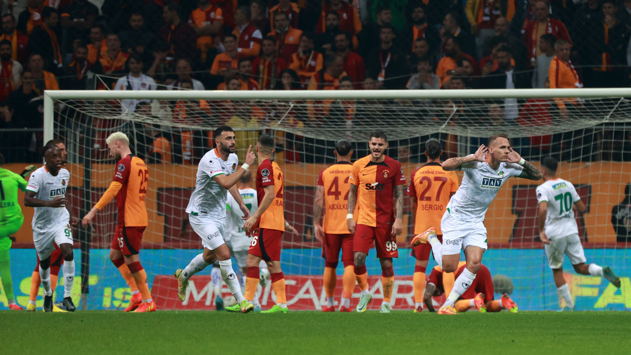 Galatasaray uzatmalarda yıkıldı! Aslan Alanyaspor'a diş geçiremedi