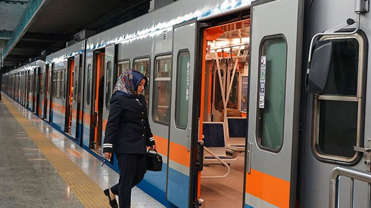 İstanbul'da metro hattının kabloları yandı! Yola çıkacaklar dikkat seferler aksıyor