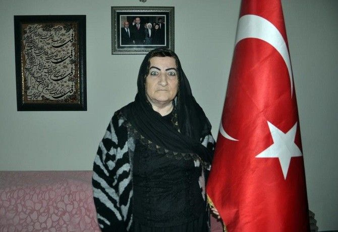 Cin gibi gözlere sahip kadından acı haber! Türkiye'de ilk olmuştu 37 yıllık nöbet sona erdi