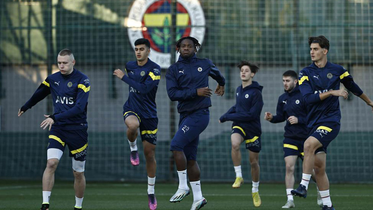 Fenerbahçe, Dinamo Kiev maçı hazırlıklarına başladı