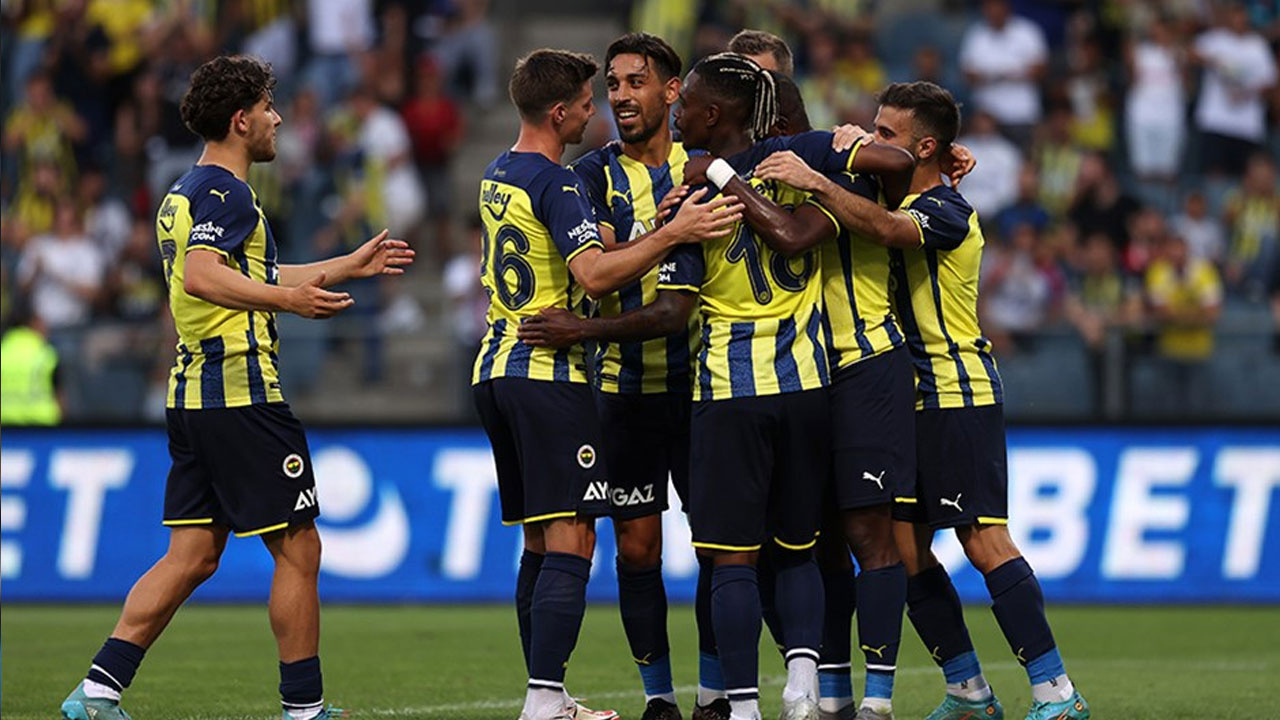 Fenerbahçe, Dinamo Kiev'i yenerek grubu lider bitirdi