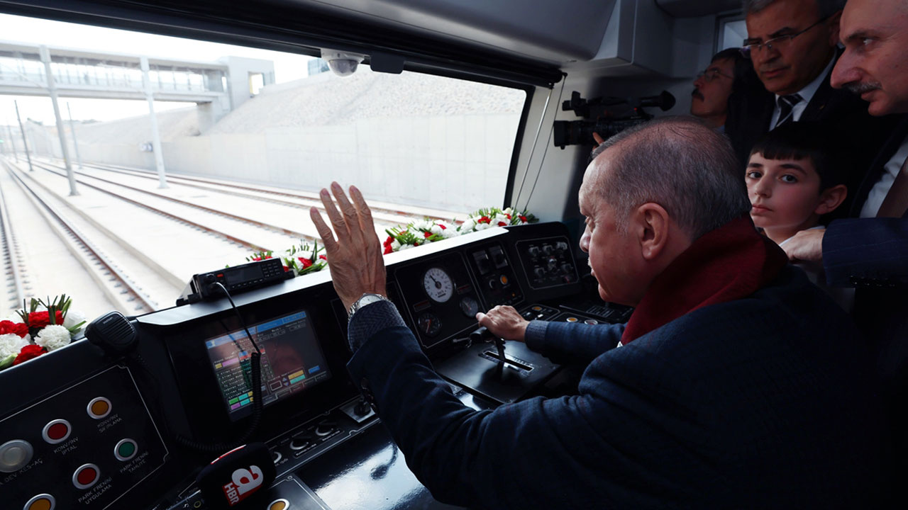 Cumhurbaşkanı Erdoğan Gaziray'ı kullandı! Açılış törenine böyle gitti