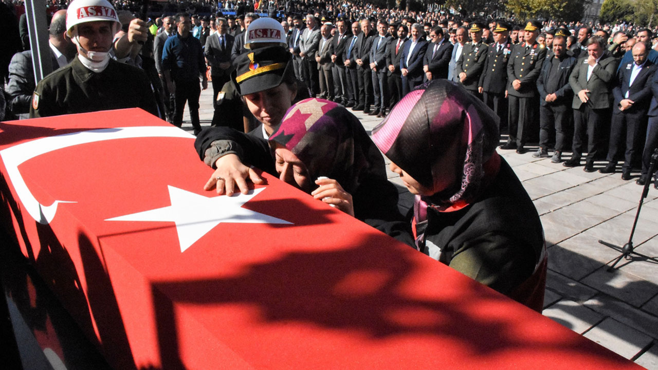 Şehit Lokman Akçağlayan memleketi Aksaray'da son yolculuğuna uğurlandı