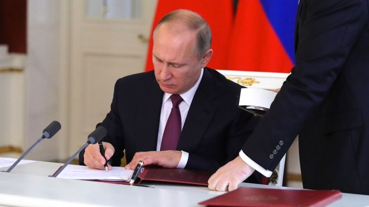 Putin imzaladı Ukrayna savaşında Rusya'dan yeni hamle